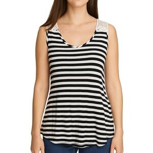 Nabee sleeveless striped blouse, Size L‎